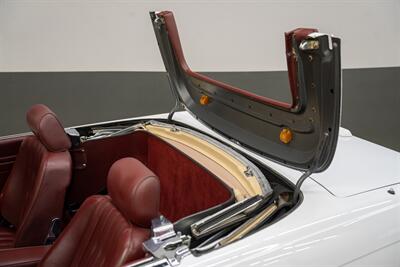 1988 Mercedes-Benz 560-Class 560 SL   - Photo 80 - Costa Mesa, CA 92626