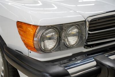 1988 Mercedes-Benz 560-Class 560 SL   - Photo 62 - Costa Mesa, CA 92626
