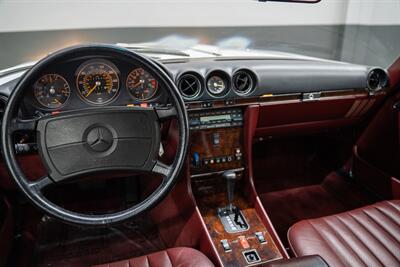 1988 Mercedes-Benz 560-Class 560 SL   - Photo 25 - Costa Mesa, CA 92626