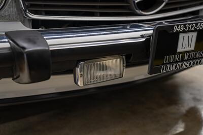 1988 Mercedes-Benz 560-Class 560 SL   - Photo 61 - Costa Mesa, CA 92626