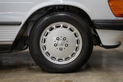 1988 Mercedes-Benz 560-Class 560 SL   - Photo 70 - Costa Mesa, CA 92626