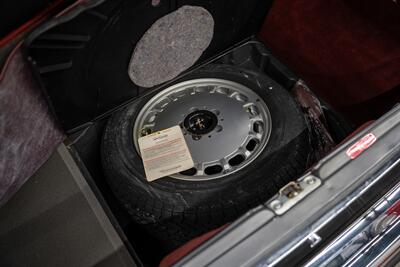 1988 Mercedes-Benz 560-Class 560 SL   - Photo 64 - Costa Mesa, CA 92626