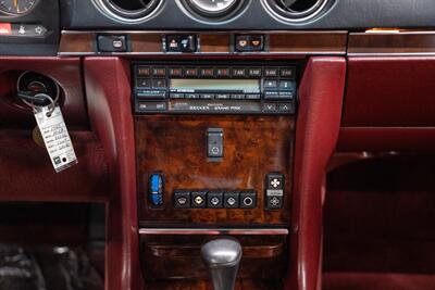 1988 Mercedes-Benz 560-Class 560 SL   - Photo 51 - Costa Mesa, CA 92626