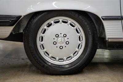 1988 Mercedes-Benz 560-Class 560 SL   - Photo 69 - Costa Mesa, CA 92626