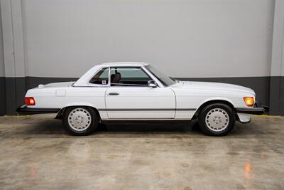 1988 Mercedes-Benz 560-Class 560 SL   - Photo 6 - Costa Mesa, CA 92626