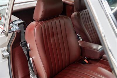 1988 Mercedes-Benz 560-Class 560 SL   - Photo 42 - Costa Mesa, CA 92626