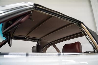 1988 Mercedes-Benz 560-Class 560 SL   - Photo 100 - Costa Mesa, CA 92626