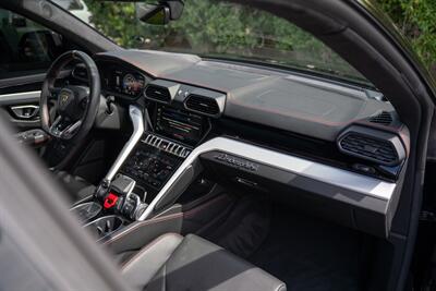2020 Lamborghini Urus   - Photo 29 - Costa Mesa, CA 92626