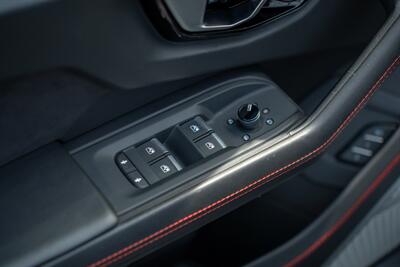 2020 Lamborghini Urus   - Photo 32 - Costa Mesa, CA 92626