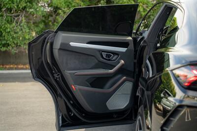 2020 Lamborghini Urus   - Photo 47 - Costa Mesa, CA 92626