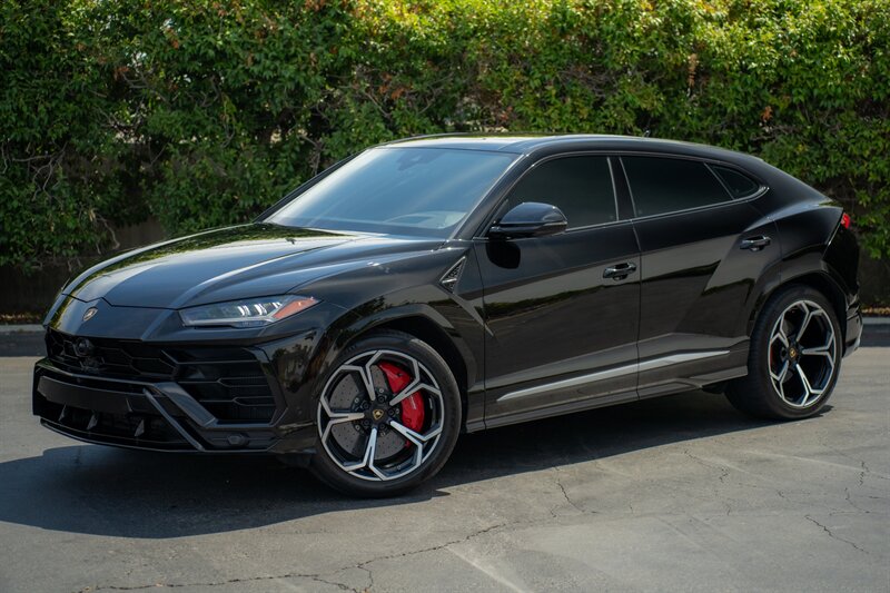 2020 Lamborghini Urus  