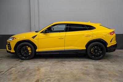 2019 Lamborghini Urus   - Photo 5 - Costa Mesa, CA 92626