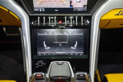 2019 Lamborghini Urus   - Photo 30 - Costa Mesa, CA 92626