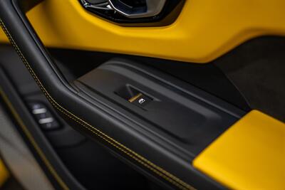 2019 Lamborghini Urus   - Photo 42 - Costa Mesa, CA 92626