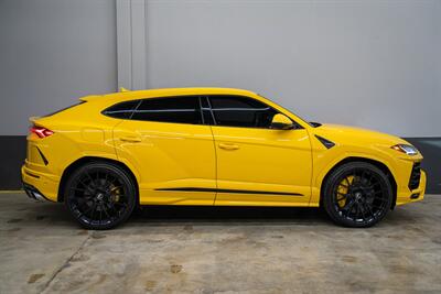 2020 Lamborghini Urus   - Photo 27 - Costa Mesa, CA 92626