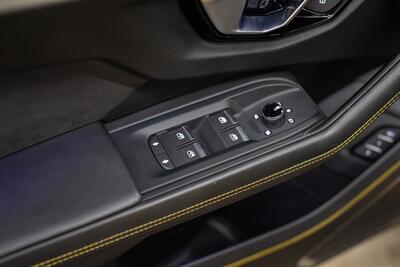 2020 Lamborghini Urus   - Photo 26 - Costa Mesa, CA 92626