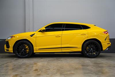 2020 Lamborghini Urus   - Photo 16 - Costa Mesa, CA 92626