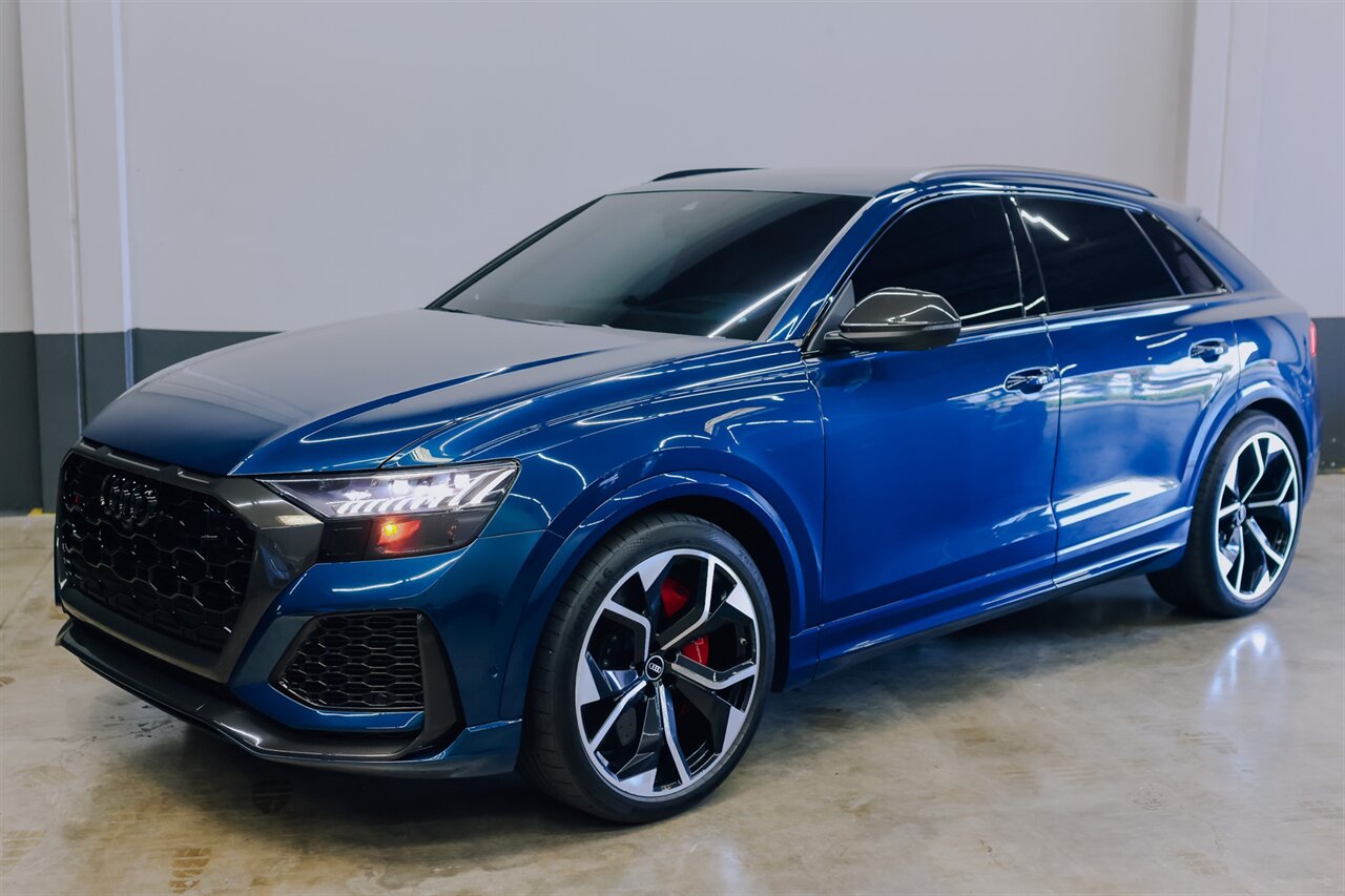 2021 Audi RS Q8 -'s photo