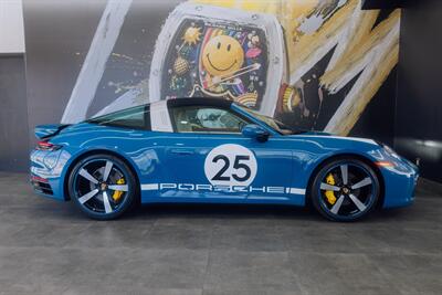 2021 Porsche 911 Targa 4S   - Photo 6 - Costa Mesa, CA 92627