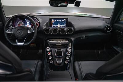 2018 Mercedes-Benz AMG GT   - Photo 17 - Costa Mesa, CA 92626