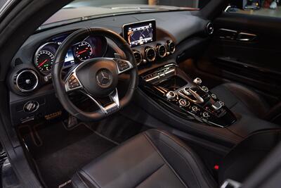 2018 Mercedes-Benz AMG GT   - Photo 13 - Costa Mesa, CA 92626