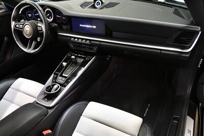 2022 Porsche 911 Carrera S   - Photo 28 - Costa Mesa, CA 92626