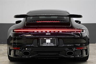 2022 Porsche 911 Carrera S   - Photo 4 - Costa Mesa, CA 92626