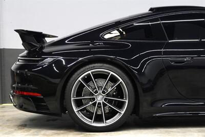 2022 Porsche 911 Carrera S   - Photo 13 - Costa Mesa, CA 92626