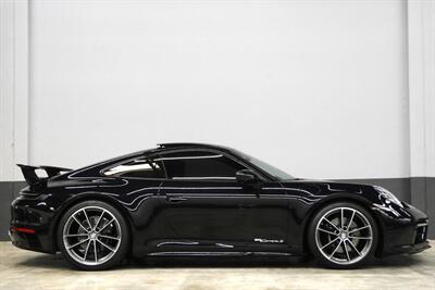 2022 Porsche 911 Carrera S   - Photo 11 - Costa Mesa, CA 92626