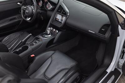 2011 Audi R8 4.2 quattro Spyder   - Photo 39 - Costa Mesa, CA 92626