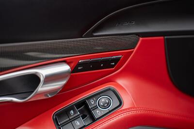 2016 Porsche 911 Turbo   - Photo 61 - Costa Mesa, CA 92626
