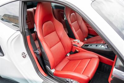 2016 Porsche 911 Turbo   - Photo 33 - Costa Mesa, CA 92626