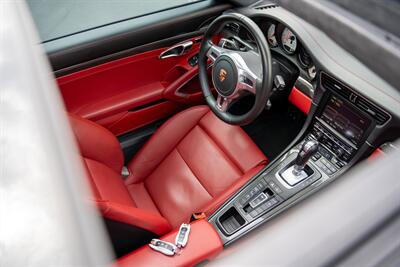 2016 Porsche 911 Turbo   - Photo 28 - Costa Mesa, CA 92626