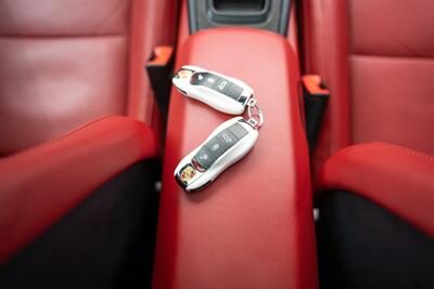 2016 Porsche 911 Turbo   - Photo 48 - Costa Mesa, CA 92626