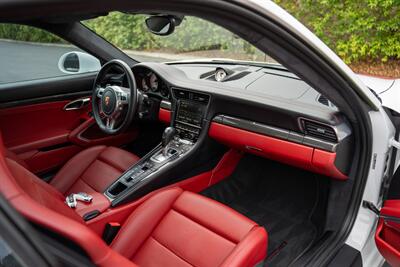 2016 Porsche 911 Turbo   - Photo 15 - Costa Mesa, CA 92626