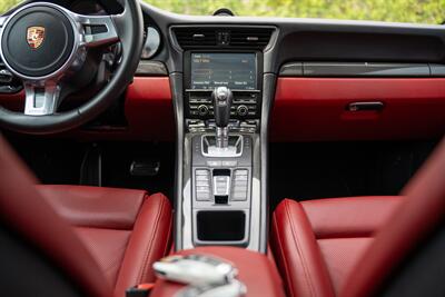 2016 Porsche 911 Turbo   - Photo 74 - Costa Mesa, CA 92626