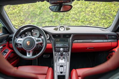 2016 Porsche 911 Turbo   - Photo 13 - Costa Mesa, CA 92626