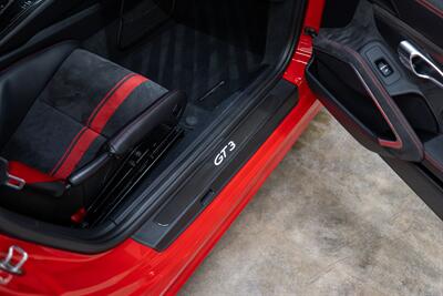 2018 Porsche 911 GT3   - Photo 65 - Costa Mesa, CA 92626