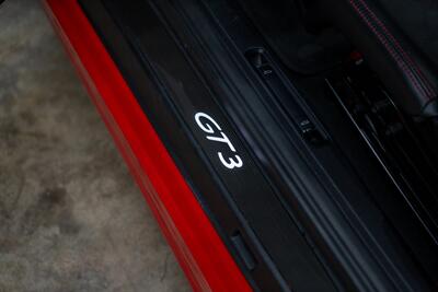 2018 Porsche 911 GT3   - Photo 59 - Costa Mesa, CA 92626