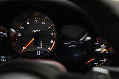 2018 Porsche 911 GT3   - Photo 33 - Costa Mesa, CA 92626