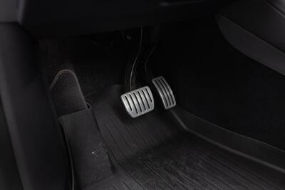 2022 Tesla Model Y Performance   - Photo 68 - Costa Mesa, CA 92626