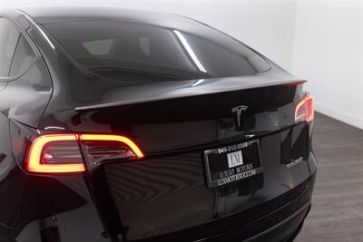 2022 Tesla Model Y Performance   - Photo 76 - Costa Mesa, CA 92626