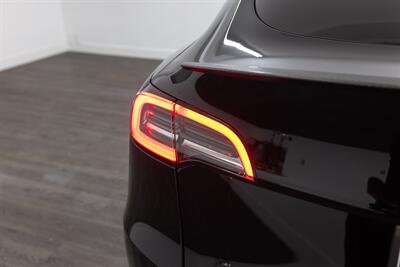 2022 Tesla Model Y Performance   - Photo 58 - Costa Mesa, CA 92626