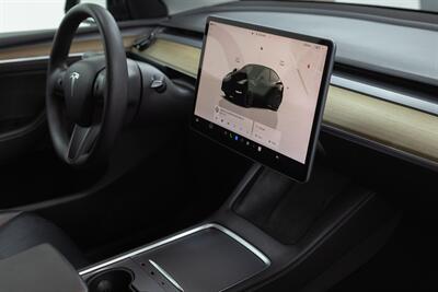 2022 Tesla Model Y Performance   - Photo 23 - Costa Mesa, CA 92626