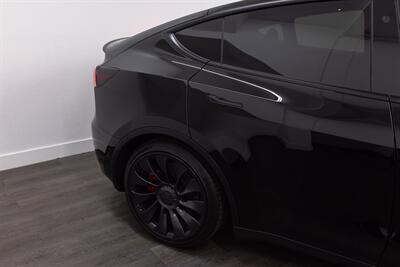 2022 Tesla Model Y Performance   - Photo 11 - Costa Mesa, CA 92626