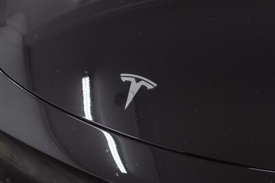 2022 Tesla Model Y Performance   - Photo 31 - Costa Mesa, CA 92626