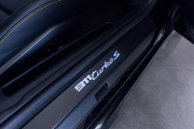 2021 Porsche 911 Turbo   - Photo 18 - Costa Mesa, CA 92627