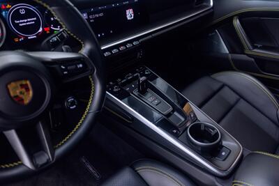 2021 Porsche 911 Turbo   - Photo 91 - Costa Mesa, CA 92627