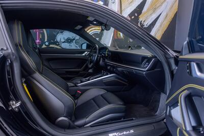 2021 Porsche 911 Turbo   - Photo 32 - Costa Mesa, CA 92627