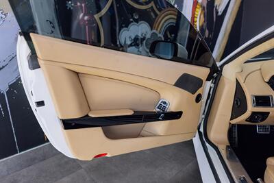 2009 Aston Martin V8 Vantage   - Photo 32 - Costa Mesa, CA 92627